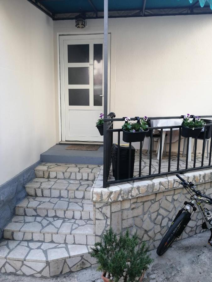 Centar Njivice Apartamento Exterior foto